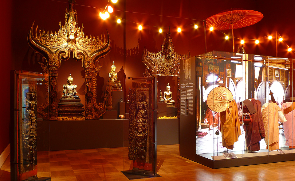 DIE WERFT - Ausstellungsgestaltung Innenarchitektur Burma Myanmar